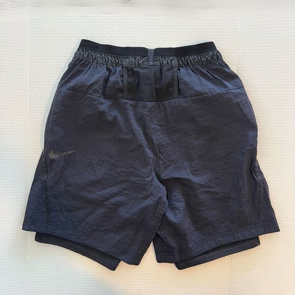 NIKE Black Dark Gray Tech Pack Running Performance Shorts Mens Small - Picture 3 of 7